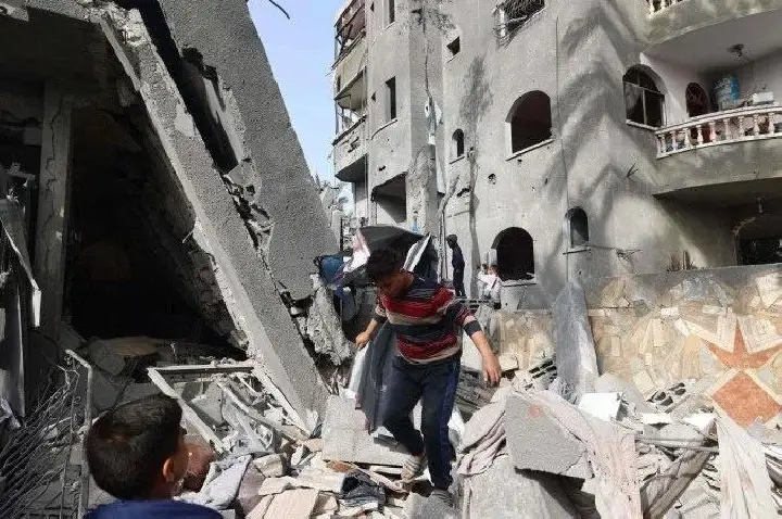 33 mortos em ataque israelense em Gaza, incluindo muitas crianças