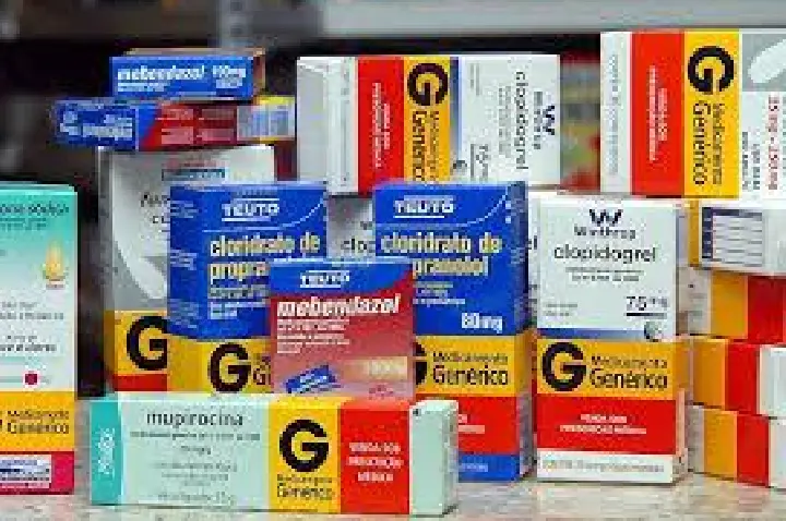 52% dos brasileiros consultam farmacêuticos para comprar remédios