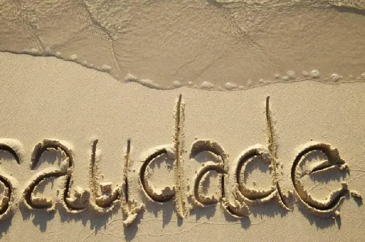 A saudade e a felicidade andam juntas
