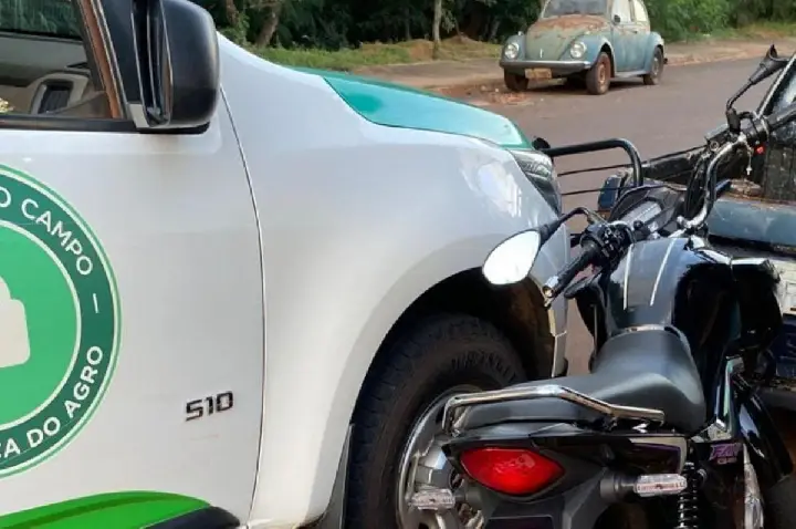 Adolescente foge após acidente e moto adulterada é apreendida