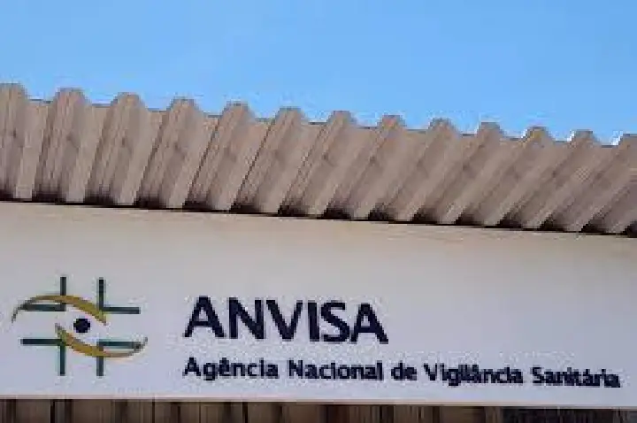 Anvisa proíbe 4 cosméticos por referência a maconha; veja lista