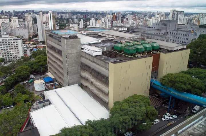 Após ação da PM na USP, alunos de Medicina paralisam