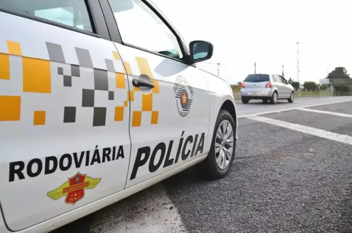 Após fuga, casal é flagrado com 117 kg de maconha em Bauru