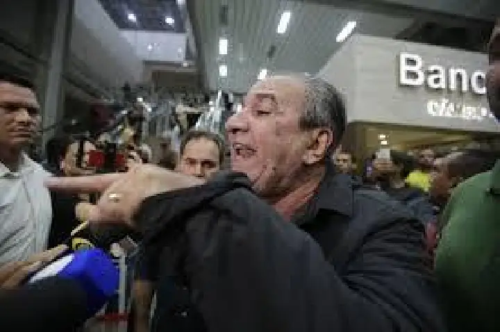 Após ser alvo da PF, Silas Malafaia diz que Moraes é criminoso