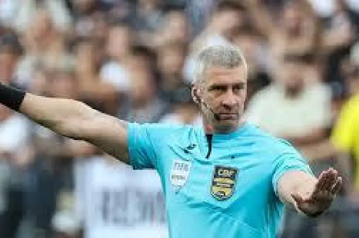 Árbitro de 'faltas e faltinhas', Daronco preocupa Palmeiras