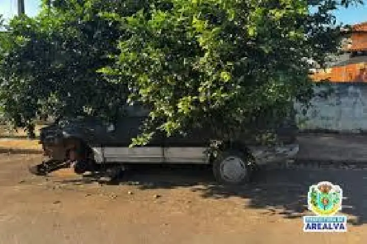 Arealva fecha o cerco aos carros abandonados