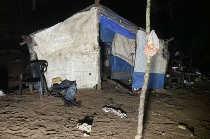Assassino invade moradia e mata bebê de 5 meses com foice