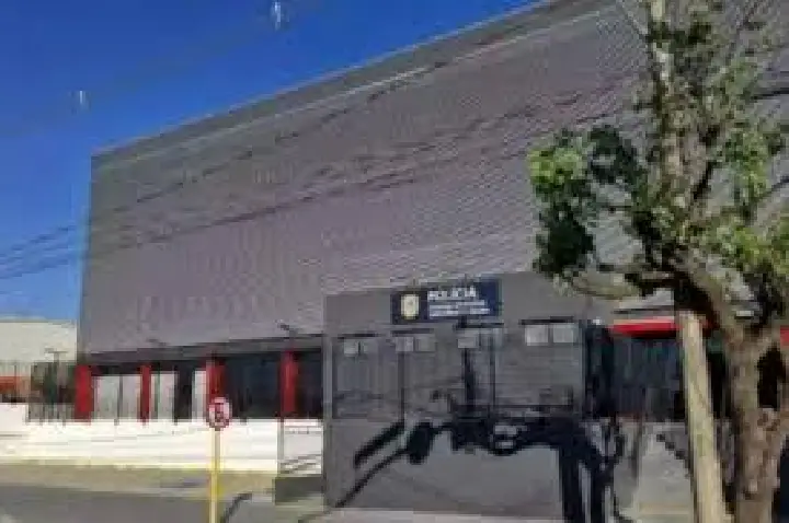 Até aparelho auditivo é roubado de salão de beleza em Bauru