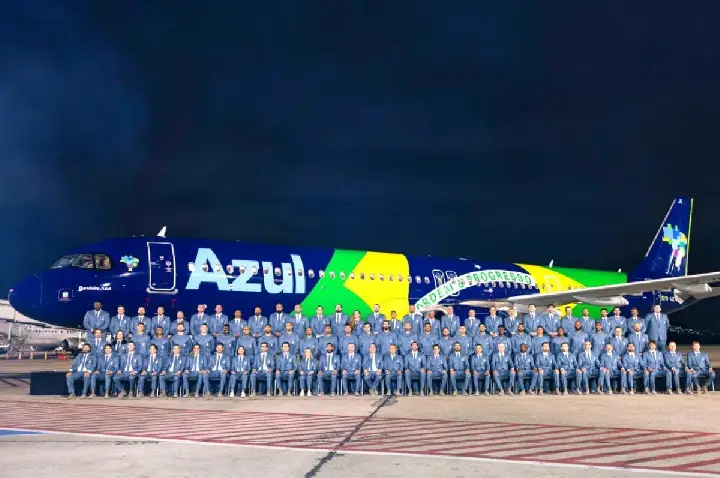 Avião bilionário e toneladas de bagagem marcam viagem da Seleção