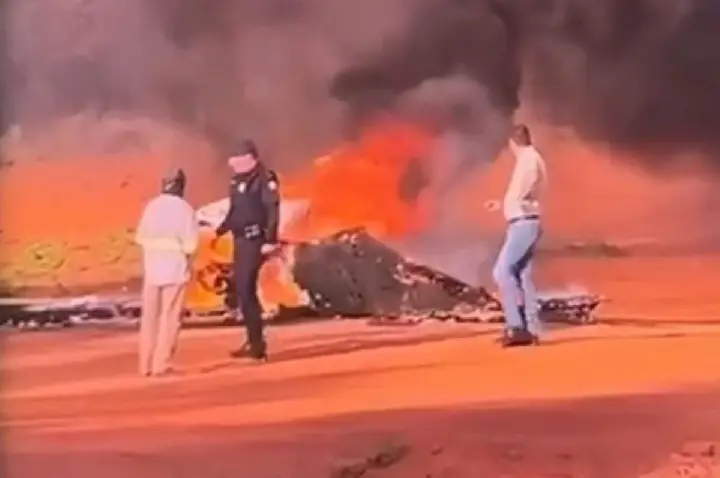 Avião de pequeno porte cai em Mogi Mirim (SP) e piloto morre