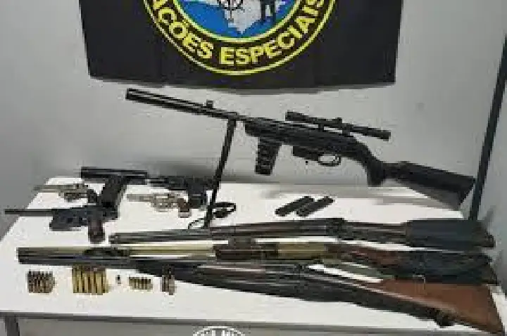 Baep apreende armas, inclusive uma usada na 1.ª Guerra Mundial