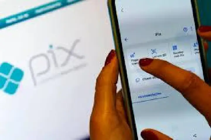 Bancos começam a receber pix automático durante as operações