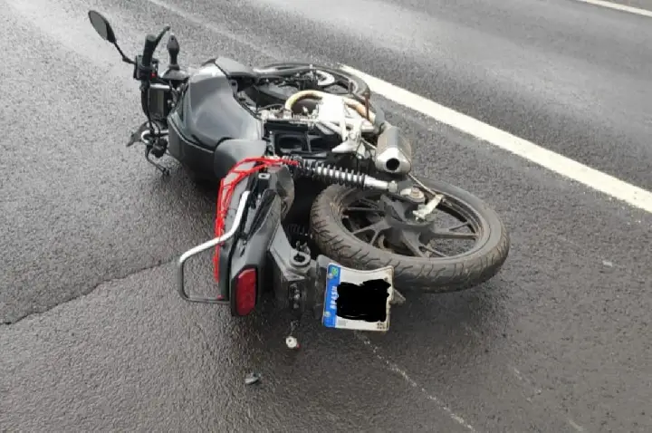 Bauru: jovem morre ao bater moto em rodovia no dia do aniversário