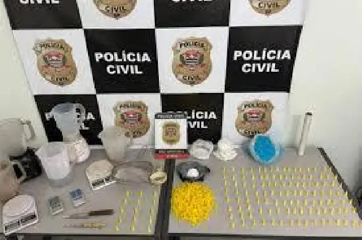 Bauru: presa dupla com cocaína e pó de vidro para aumentar volume