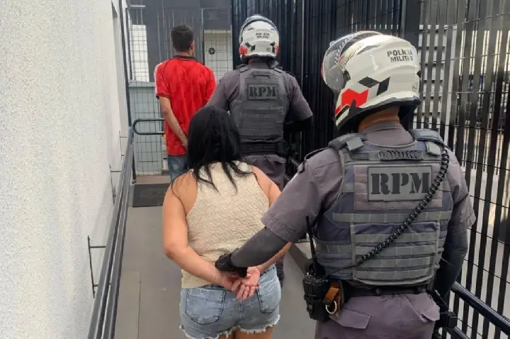Bauru: RPM prende procurado por agredir ex e foragida por furtos