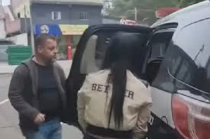 Bebê deixada em casa sozinha com irmãozinho morre em incêndio