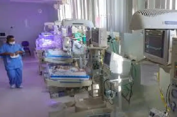 Bebê é internado com ecstasy e metanfetamina no sangue