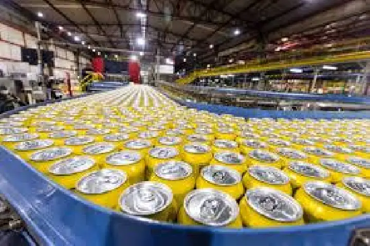 Bebidas enlatadas têm menor risco de adulteração com metanol