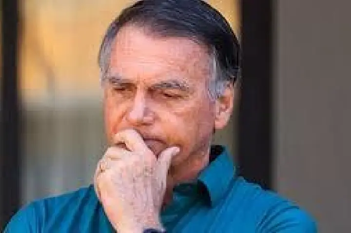 Bolsonaro na lista de 10 chefes de Estado condenados por golpe