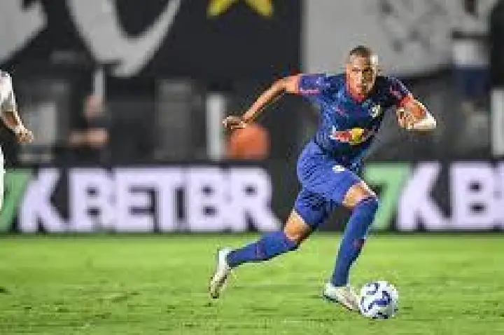 Bragantino vence Santos na Vila e sobe para 2º; Peixe é penúltimo