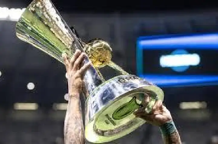 Brasileirão volta com novos técnicos, reforços e despedidas