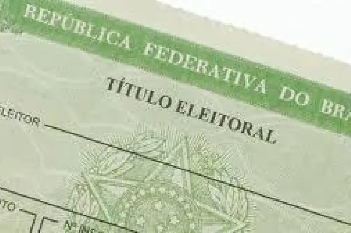 Brasileiros têm até 6 de maio para regularizar título de eleitor