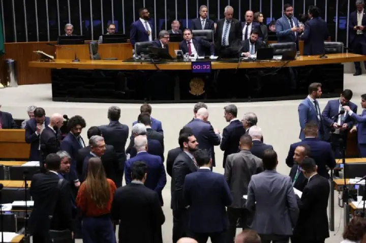 Câmara aprova política para minerais estratégicos no Brasil
