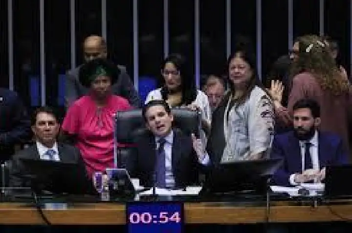 Câmara aprova regras para julgamentos do Supremo Tribunal Federal
