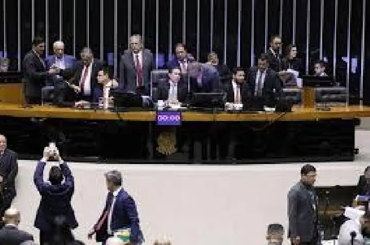 Câmara aumenta pena para homicídio contra agente de segurança