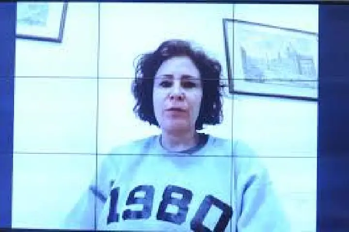 Câmara contraria STF e CCJ e salva mandato de Carla Zambelli