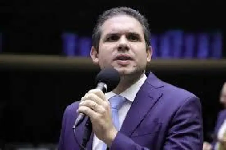 Câmara estuda reagir ao STF e destravar PEC que limita ministros