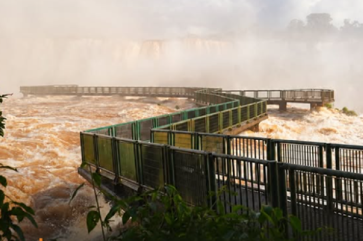 Cataratas do Iguaçu registram maior volume de água do ano