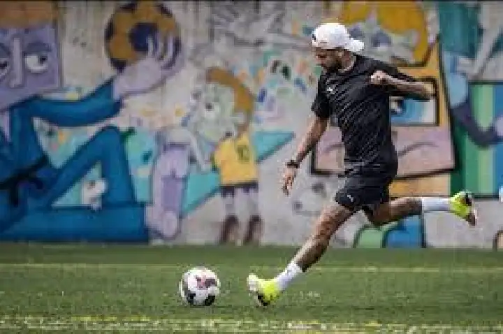 CBF diz que presença de Neymar na Copa depende de Ancelotti