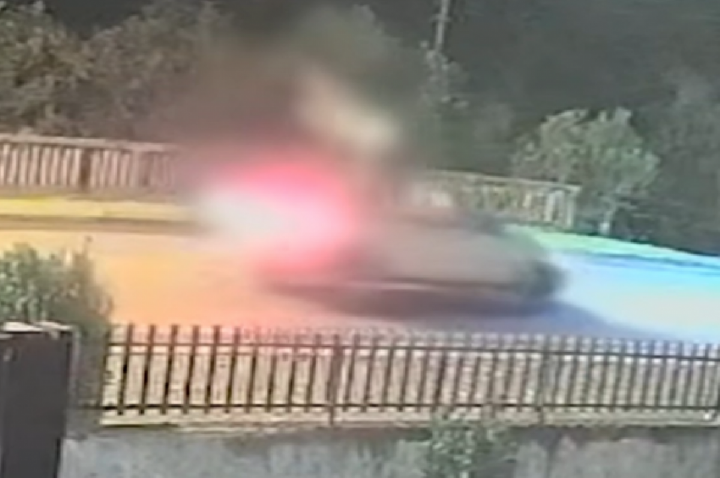 Ciclista desmaia ao ser atropelado e acorda na casa do motorista