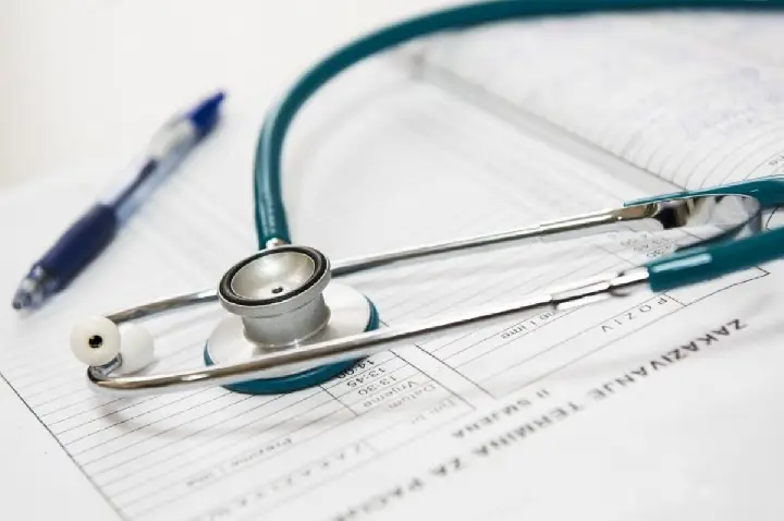 Comissão aprova obrigatoriedade do Enamed para exercer medicina