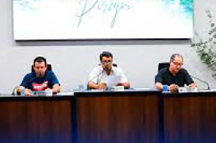 Comissão Processante delibera pelo arquivamento da denúncia contra o vereador “China”, presidente da Câmara, por 2 votos a 1