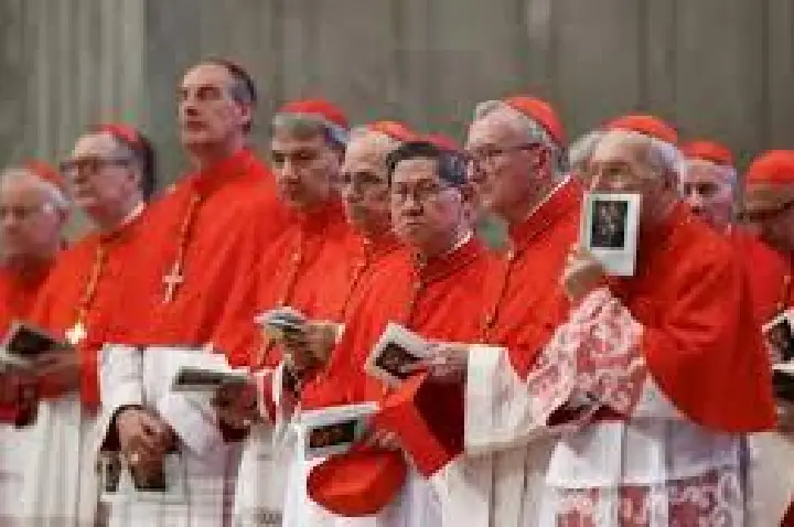 Conclave: Quem vai eleger o próximo papa?