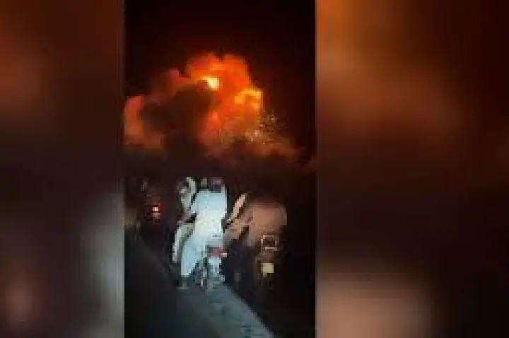 Conflito de décadas se intensifica após ataque aéreo; VÍDEO