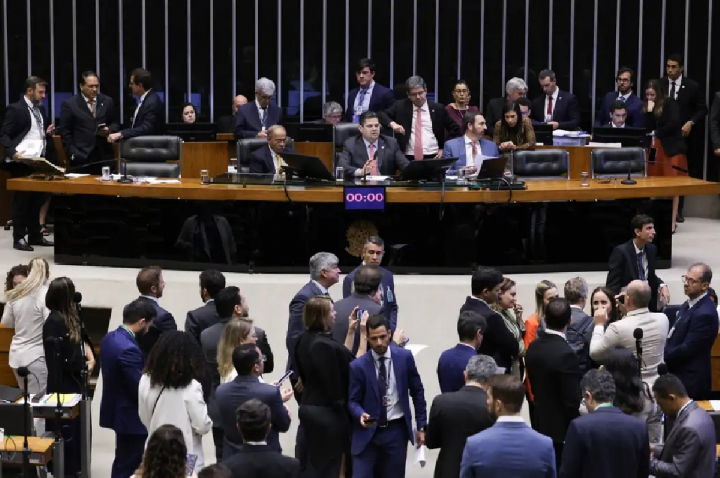 Congresso vota em 30 de abril veto de Lula a PL da Dosimetria