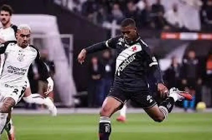 Corinthians e Vasco iniciam final com empate sem gols