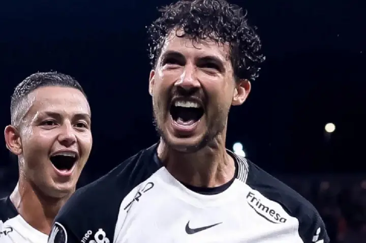 Corinthians vence Santa Fe, mantém 100% e lidera grupo na Liberta
