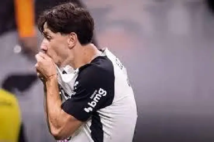 Corinthians volta a vencer o Athletico-PR e confirma vaga