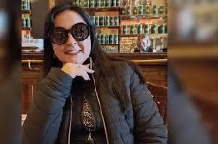Corpo de professora é achado com queimaduras e sangue