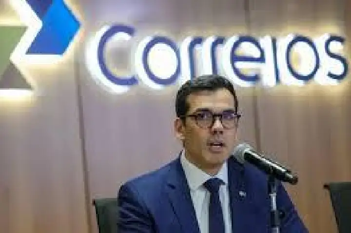 Correios preveem 15 mil demissões e fechar mil agências