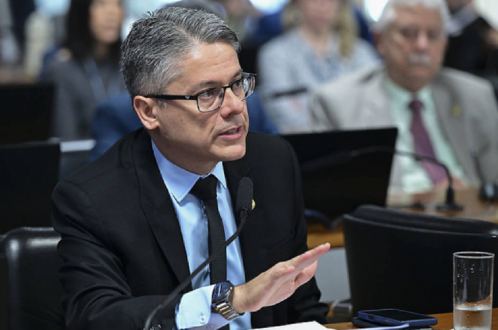 CPI mira Banco Master e STF: 'Lavanderia de dinheiro sujo'