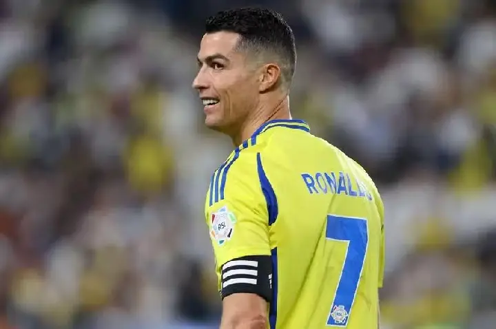 Cristiano Ronaldo recebe proposta para jogar em time brasileiro, diz jornal