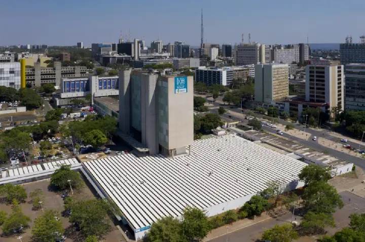 De tanto ficar deitado em hospital, paciente tem nádega amputada