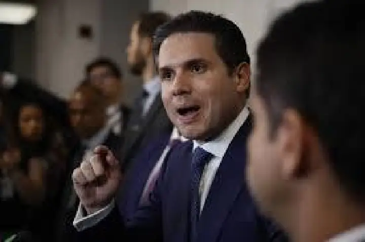 Decisão de Moraes sobre Zambelli pressiona Motta e cria impasse