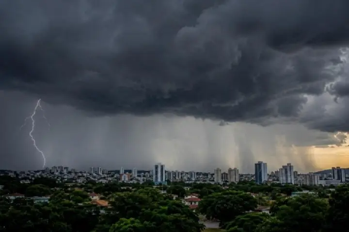 Defesa Civil alerta para chuva e frio em SP nesta quinta-feira