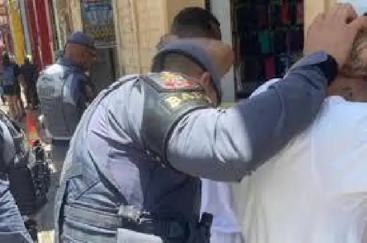 Desrespeito a regras da 'saidinha' leva 14 de volta à prisão